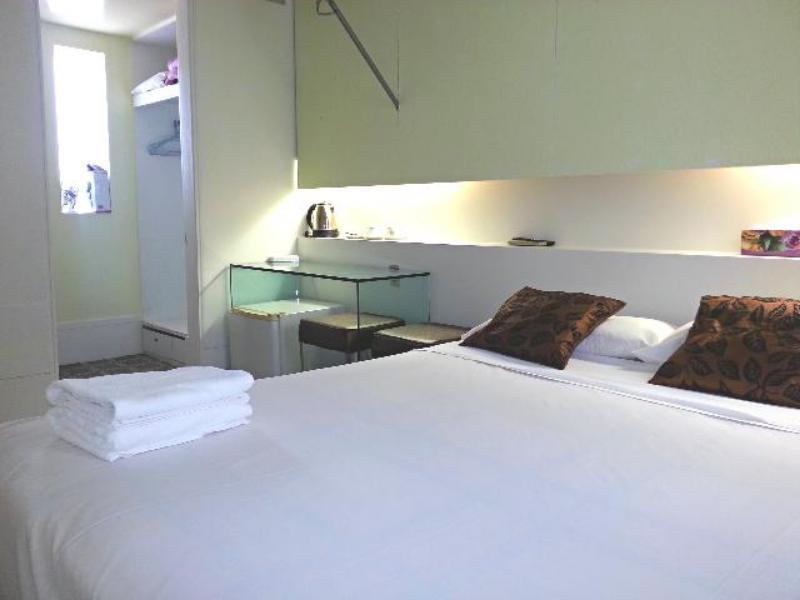 L'Otel Hotel Hotel 3*